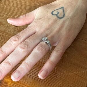 14k White Gold Engagment Ring with Approx. .75 Carrots Of Diamonds, Size 8